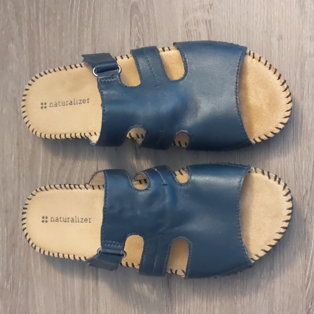 Naturalizer sandals